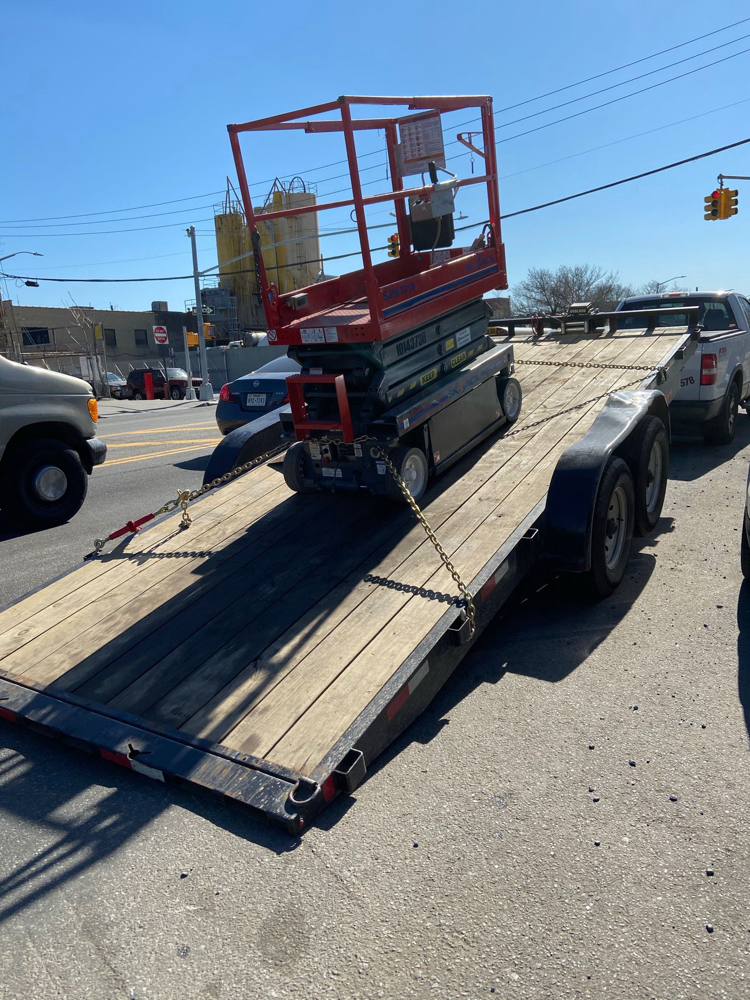 20x7 Tilt Flatbed Trailer by Trailer Me Somewhere